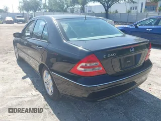 2002 Mercedes-Benz C 230/260/280/320 with VIN WDBRF61J62F195116, listed as a IAAI auction lot 42253120 with 128,492 mi miles and . Bid and sale history available at DreamBid. Image 3.