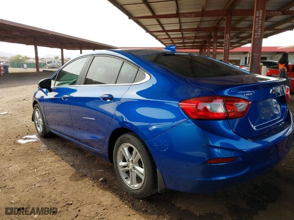 2018 Chevrolet Cruze LT with VIN 1G1BE5SM8J7196407, listed as a IAAI auction lot 41702288 with 72,216 mi miles. Bid and sale history available at carsss.com. Image 3.