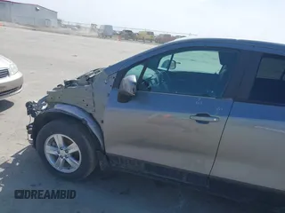 2020 Chevrolet Trax LS with VIN 3GNCJNSB6LL208534, listed as a IAAI auction lot 41923764 with 88,009 mi miles. Bid and sale history available at carsss.com. Image 19.