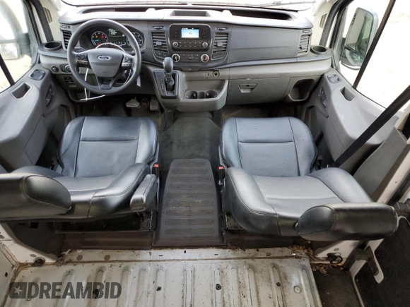 2022 Ford Transit Cargo z VIN 1FTBR3X80NKA69827, wystawiony jako Copart lot #45023705 z przebiegiem 48 992 mil mil oraz Czysty tytuł • Clean title. Historia ofert i sprzedaży dostępna na DreamBid. Obrazek 8.