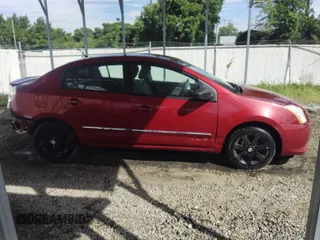 2012 Nissan Sentra 2.0 z VIN 3N1AB6AP9CL713129, wystawiony jako IAAI lot #42309760 z przebiegiem 143 699 mil mil oraz . Historia ofert i sprzedaży dostępna na DreamBid. Obrazek 13.
