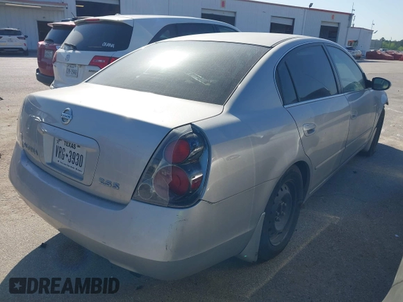 2006 Nissan Altima 2.5 S with VIN 1N4AL11D66N390770, listed as a IAAI auction lot 41830839 with 182,803 mi miles. Bid and sale history available at carsss.com. Image 4.