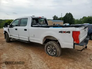 2022 Ford F-250 XL with VIN 1FT8W2BT0NEF51737, listed as a Copart auction lot 58740715 with 29,126 mi miles and Salvage title. Bid and sale history available at DreamBid. Image 2.