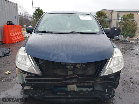 2008 Nissan Versa 1.8 SL with VIN 3N1BC13EX8L388854, listed as a IAAI auction lot 41448967 with 182,944 mi miles. Bid and sale history available at carsss.com. Image 13.