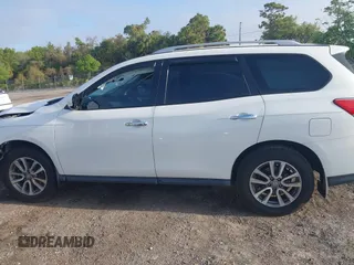 2013 Nissan Pathfinder SV with VIN 5N1AR2MN3DC671772, listed as a IAAI auction lot 41918880 with 116,182 mi miles. Bid and sale history available at carsss.com. Image 15.