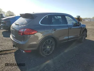 2012 Porsche Cayenne S z VIN WP1AB2A29CLA43084, wystawiony jako Copart lot #53424175 z przebiegiem Nie podano mil oraz Szkody całkowita. Historia ofert i sprzedaży dostępna na DreamBid. Obrazek 3.