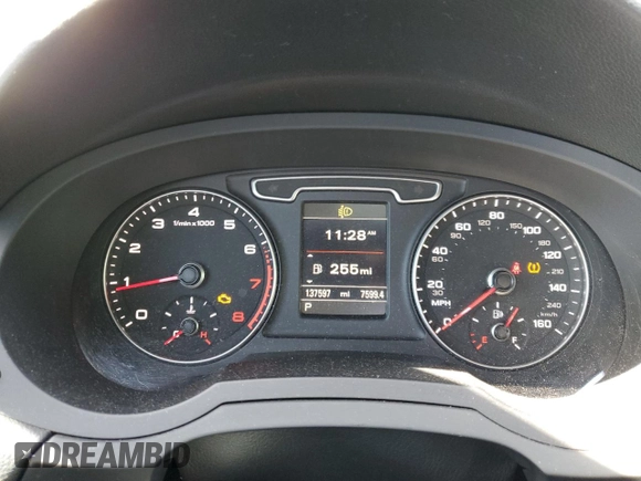 2015 Audi Q3 Prestige z VIN WA1FFCFS6FR008590, wystawiony jako Copart lot #45438604 z przebiegiem 137 597 mil mil oraz . Historia ofert i sprzedaży dostępna na DreamBid. Obrazek 9.