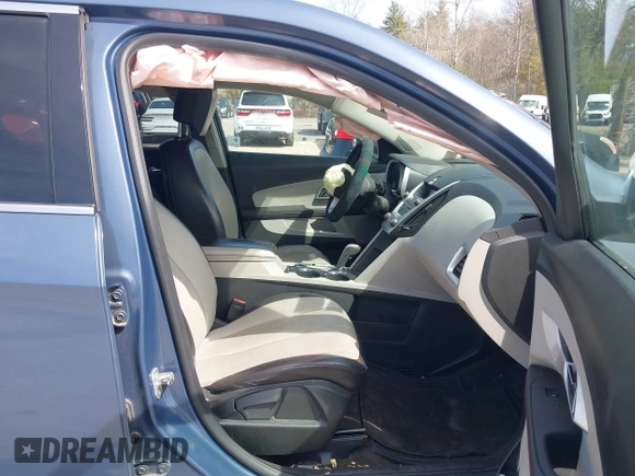 2011 Chevrolet Equinox LTZ with VIN 2CNFLGE56B6236740, listed as a IAAI auction lot 41936268 with 307,703 mi miles. Bid and sale history available at carsss.com. Image 5.