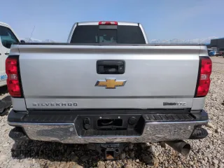2019 Chevrolet Silverado 3500HD LTZ with VIN 1GC4KXEY0KF113515, listed as a Copart auction lot 52349795 with 190,915 mi miles and Salvage Title. Bid and sale history available at carsss.com. Image 6.