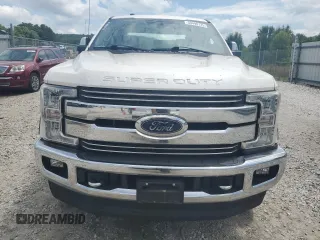 2017 Ford F-250 Lariat z VIN 1FT7W2B60HEC78227, wystawiony jako Copart lot #59498725 z przebiegiem 84 672 mil mil oraz Szkoda całkowita • Salvage title. Historia ofert i sprzedaży dostępna na DreamBid. Obrazek 5.