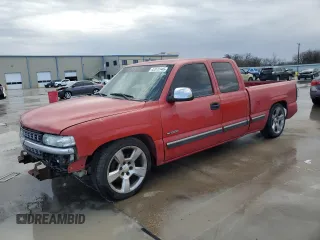 2001 Chevrolet Silverado 1500 LT with VIN 2GCEC19T511132404, listed as a Copart auction lot 47375145 with 305,048 mi miles and Salvage Title. Bid and sale history available at DreamBid. Image 1.