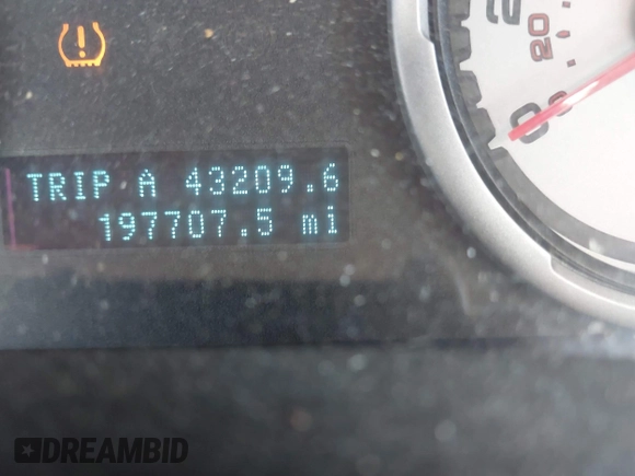 2009 Ford Focus SE with VIN 1FAHP35N19W246382, listed as a IAAI auction lot 42043020 with 197,707 mi miles. Bid and sale history available at carsss.com. Image 7.