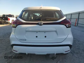 2022 Nissan Kicks S z VIN 3N1CP5BV1NL490430, wystawiony jako Copart lot #84976804 z przebiegiem Nie podano mil oraz Nie do naprawy • Non repairable. Historia ofert i sprzedaży dostępna na DreamBid. Obrazek 6.