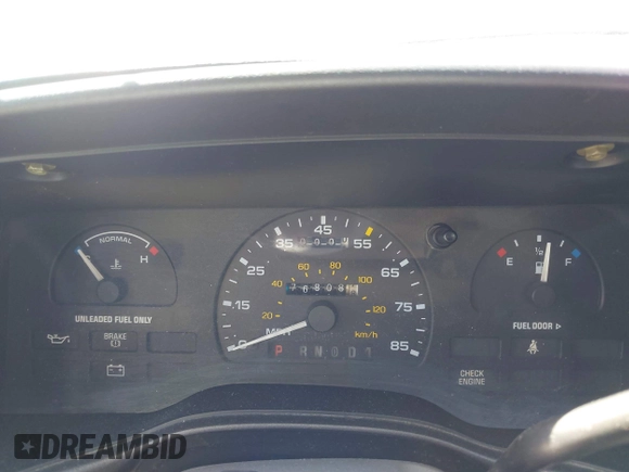 1993 Ford Taurus z VIN 1FACP52U4PG225521, wystawiony jako IAAI lot #42096535 z przebiegiem 76 808 mil mil oraz . Historia ofert i sprzedaży dostępna na DreamBid. Obrazek 7.