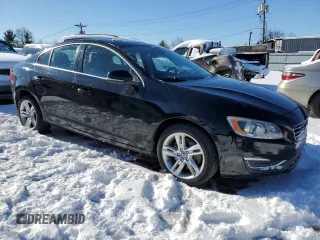 2015 Volvo S60 T5 Premier z VIN YV1612TK2F1350209, wystawiony jako Copart lot #88946025 z przebiegiem 112 657 mil mil oraz Szkoda całkowita • Salvage title. Historia ofert i sprzedaży dostępna na DreamBid. Obrazek 4.