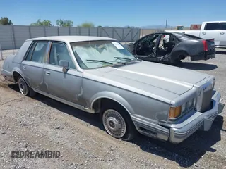 1983 Lincoln Continental with VIN 1MRBP97F8DY663050, listed as a IAAI auction lot 42649822 with 46,929 mi miles and . Bid and sale history available at DreamBid. Image 1.