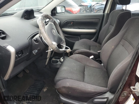 2005 Scion xA z VIN JTKKT624850080201, wystawiony jako Copart lot #42724595 z przebiegiem 204 126 mil mil oraz Szkoda całkowita • Salvage title. Historia ofert i sprzedaży dostępna na DreamBid. Obrazek 7.
