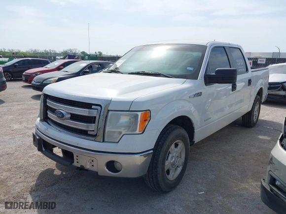 2013 Ford F-150 XL with VIN 1FTFW1CT0DFA75076, listed as a IAAI auction lot 41994432 with 490,261 mi miles. Bid and sale history available at carsss.com. Image 2.