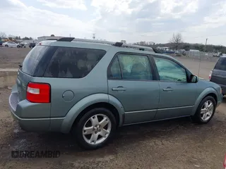 2006 Ford Freestyle Limited with VIN 1FMDK06106GA17968, listed as a IAAI auction lot 41833463 with 226,837 mi miles. Bid and sale history available at carsss.com. Image 13.