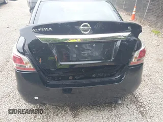 2015 Nissan Altima 2.5 z VIN 1N4AL3AP9FC195019, wystawiony jako IAAI lot #42315205 z przebiegiem 176 402 mil mil oraz . Historia ofert i sprzedaży dostępna na DreamBid. Obrazek 6.