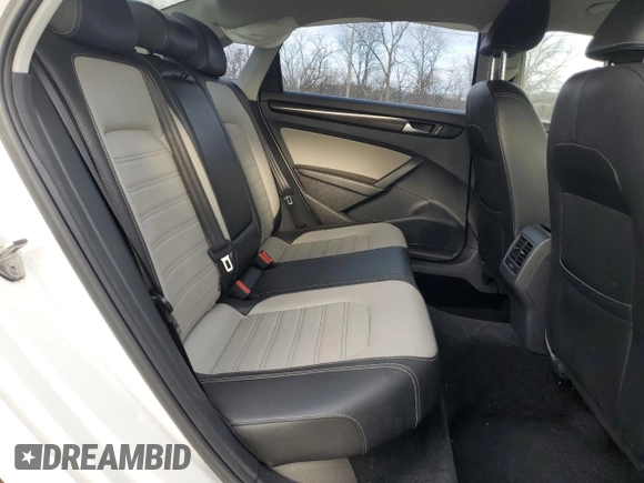 2015 Volkswagen Passat Sport z VIN 1VWBT7A35FC026650, wystawiony jako Copart lot #79938174 z przebiegiem 109 921 mil mil oraz Szkoda całkowita • Salvage title. Historia ofert i sprzedaży dostępna na DreamBid. Obrazek 11.