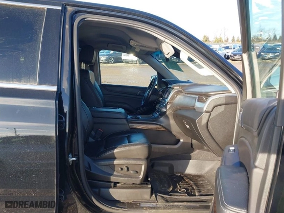 2019 Chevrolet Suburban LT with VIN 1GNSKHKC2KR120137, listed as a IAAI auction lot 41522957 with NaN miles. Bid and sale history available at carsss.com. Image 5.