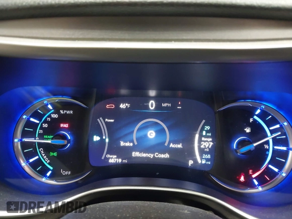 2021 Chrysler Pacifica Hybrid Touring L with VIN 2C4RC1L71MR581260, listed as a IAAI auction lot 42014401 with 68,719 mi miles and . Bid and sale history available at DreamBid. Image 7.