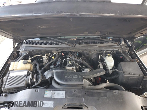 2004 Chevrolet Suburban LT with VIN 1GNEC16Z34J180543, listed as a Copart auction lot 44303975 with 270,011 mi miles and Salvage Title. Bid and sale history available at carsss.com. Image 11.