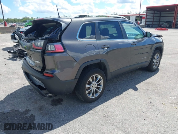 2021 Jeep Cherokee Latitude Lux with VIN 1C4PJLMX8MD135018, listed as a IAAI auction lot 41678234 with 110,318 mi miles. Bid and sale history available at carsss.com. Image 4.