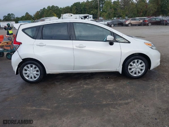 2016 Nissan Versa Note S with VIN 3N1CE2CP9GL407785, listed as a IAAI auction lot 40578062 with NaN miles. Bid and sale history available at carsss.com. Image 13.