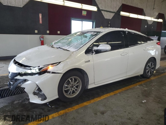 2018 Toyota Prius Plus with VIN JTDKARFP3J3076830, listed as a Copart auction lot 81571204 with 63,808 mi miles and Clean Title. Bid and sale history available at DreamBid. Image 1.