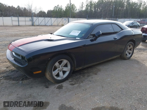 2013 Dodge Challenger SXT z VIN 2C3CDYAG0DH511323, wystawiony jako IAAI lot #41369796 z przebiegiem Nie podano mil oraz . Historia ofert i sprzedaży dostępna na DreamBid. Obrazek 19.