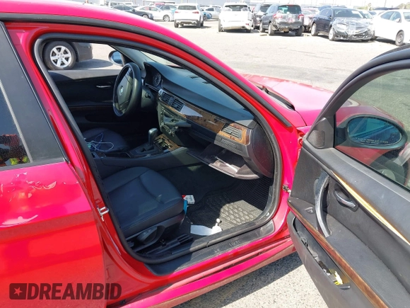 2008 BMW 3 Series 328i with VIN WBAVA375X8NL48566, listed as a IAAI auction lot 42581364 with 231,212 mi miles and . Bid and sale history available at DreamBid. Image 5.