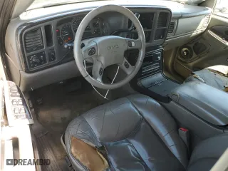 2003 GMC Yukon Denali with VIN 1GKEK63U13J255146, listed as a Copart auction lot 53694665 with 256,523 mi miles and Salvage Title. Bid and sale history available at carsss.com. Image 8.