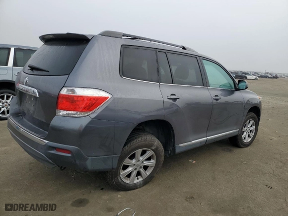 2013 Toyota Highlander with VIN 5TDZK3EH9DS136938, listed as a Copart auction lot 42528195 with 162,545 mi miles and Salvage Title. Bid and sale history available at carsss.com. Image 3.