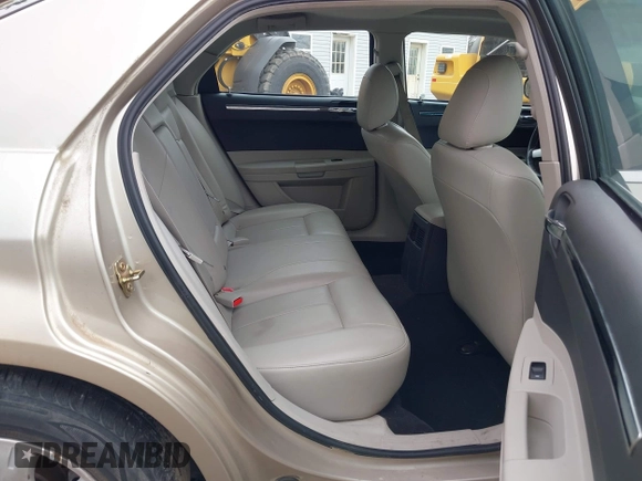 2006 Chrysler 300 Touring with VIN 2C3KA53G46H224182, listed as a IAAI auction lot 42037309 with 137,356 mi miles and . Bid and sale history available at DreamBid. Image 8.