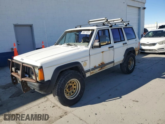 1988 Jeep Cherokee with VIN 1JCMR7813JT058390, listed as a Copart auction lot 89071925 with 2,331,297 mi miles and Clean title. Bid and sale history available at DreamBid. Image 1.