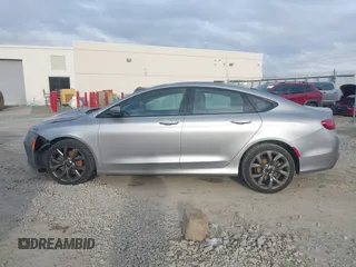 2016 Chrysler 200 S z VIN 1C3CCCBB1GN161818, wystawiony jako IAAI lot #41790359 z przebiegiem 136 416 mil mil oraz . Historia ofert i sprzedaży dostępna na DreamBid. Obrazek 14.