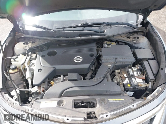 2014 Nissan Altima 2.5 with VIN 1N4AL3AP2EC167058, listed as a IAAI auction lot 41808288 with 177,053 mi miles. Bid and sale history available at carsss.com. Image 10.