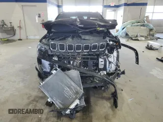 2023 Jeep Compass Latitude with VIN 3C4NJDBN0PT500577, listed as a Copart auction lot 47490255 with 19,984 mi miles and Salvage Title. Bid and sale history available at DreamBid. Image 5.