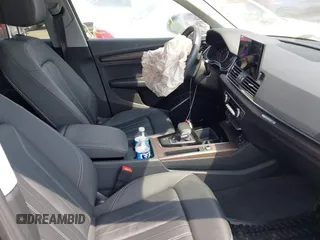 2023 Audi Q5 Premium with VIN WA1ABAFY2P2001869, listed as a IAAI auction lot 42401337 with 25,256 mi miles and . Bid and sale history available at DreamBid. Image 5.