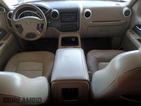 2005 Ford Expedition Eddie Bauer with VIN 1FMFU17525LB03315, listed as a Copart auction lot 48211815 with 229,907 mi miles and Clean Title. Bid and sale history available at carsss.com. Image 8.