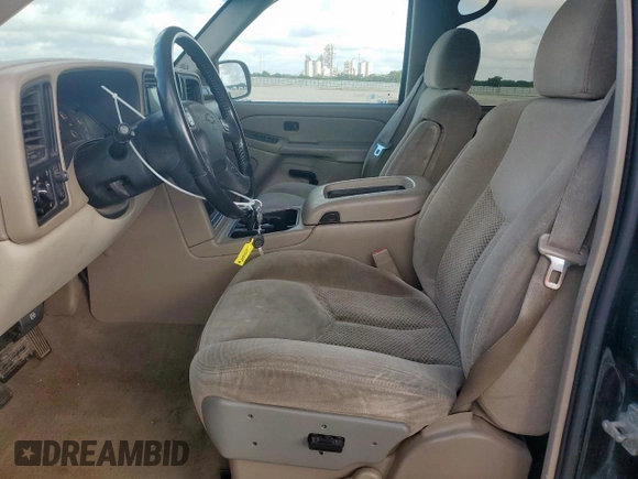 2005 Chevrolet Suburban LS with VIN 3GNEC16Z05G254195, listed as a Copart auction lot 59771655 with 122,825 mi miles and Clean title. Bid and sale history available at DreamBid. Image 7.