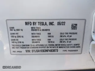 2022 Tesla Model S Plaid with VIN 5YJSA1E63NF483873, listed as a IAAI auction lot 41204003 with 15 mi miles. Bid and sale history available at carsss.com. Image 9.
