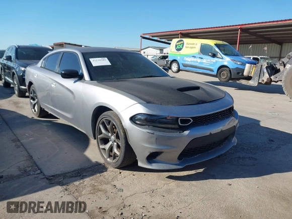 2015 Dodge Charger SXT with VIN 2C3CDXHG8FH884080, listed as a IAAI auction lot 42230385 with 151,948 mi miles and . Bid and sale history available at DreamBid. Image 1.