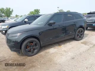 2018 Land Rover Range Rover Velar S с VIN SALYB2RN8JA770331, выставлен на аукционе IAAI как лот 42402894 с пробегом 98 432 миль миль и . История ставок и продаж доступна на DreamBid. Изображение 2.