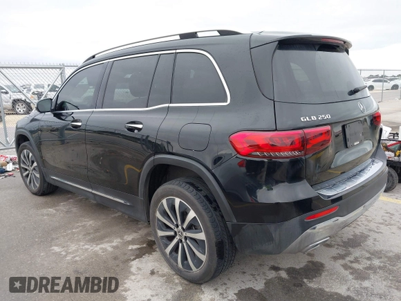 2022 Mercedes-Benz GLB 250 с VIN W1N4M4HB1NW239248, выставлен на аукционе IAAI как лот 41286106 с пробегом 49 238 миль миль и . История ставок и продаж доступна на DreamBid. Изображение 3.