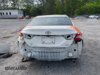 2018 Toyota Camry LE z VIN 4T1B11HK2JU096477, wystawiony jako IAAI lot #42043367 z przebiegiem 116 915 mil mil oraz . Historia ofert i sprzedaży dostępna na DreamBid. Obrazek 17.