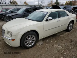 2009 Chrysler 300 Limited with VIN 2C3KA33V39H590917, listed as a Copart auction lot 77657054 with 180,613 mi miles and Clean Title. Bid and sale history available at carsss.com. Image 1.