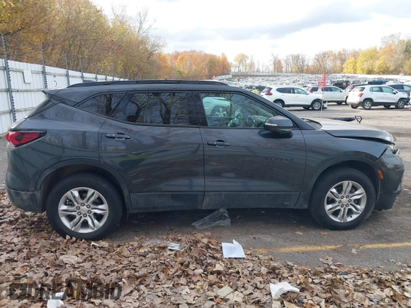 2021 Chevrolet Blazer LT с VIN 3GNKBHR4XMS513009, выставлен на аукционе IAAI как лот 40652751 с пробегом 34 068 миль миль и . История ставок и продаж доступна на DreamBid. Изображение 12.